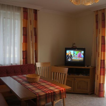Appartementhaus Alpina Flattach Bagian luar foto